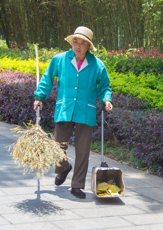 Chinese Street Sweeper